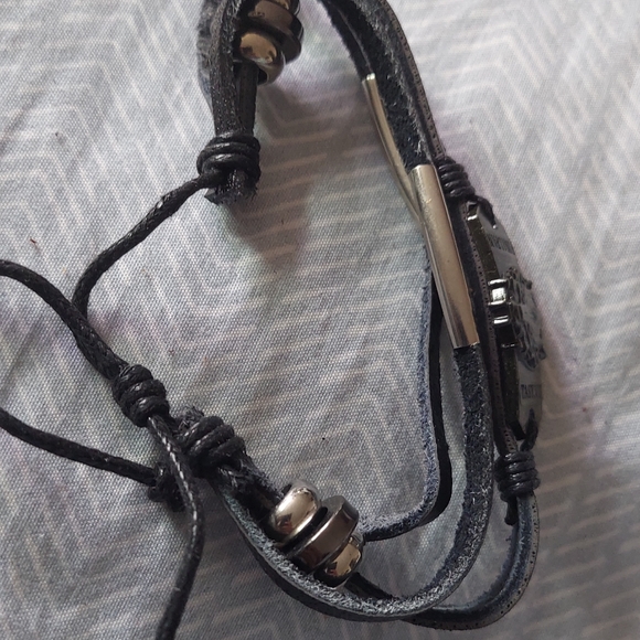 Sold final fantasy vii bracelet in black - Picture 3 of 8